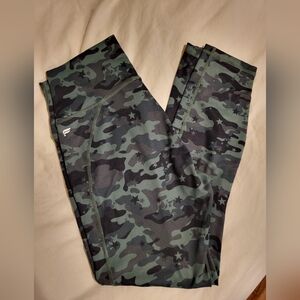 Fabletics Define Powerhold High Waisted 7/8 leggings